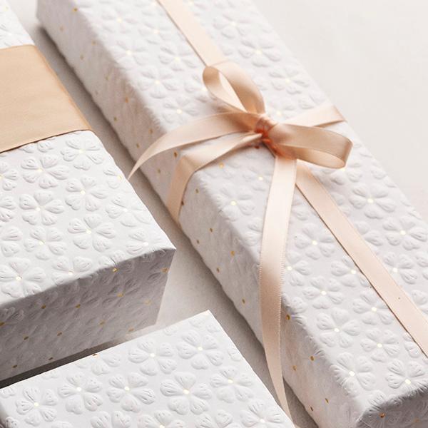 Gavepapir 3661 20 cmWhite Flower hotfoil